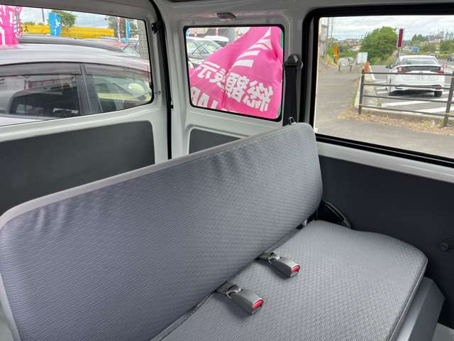 Mitsubishi Minicab Van 4