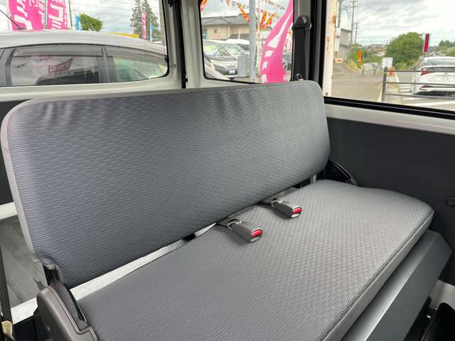 Mitsubishi Minicab Van 6