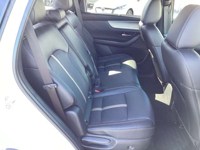 Mazda CX-80 10