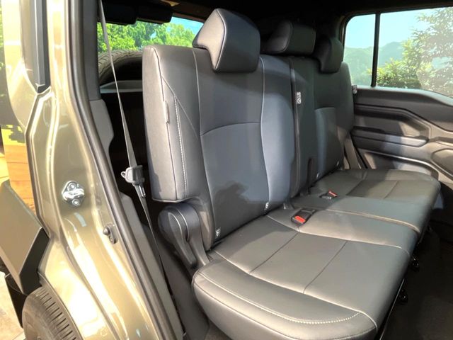 Toyota Land Cruiser FJ 9