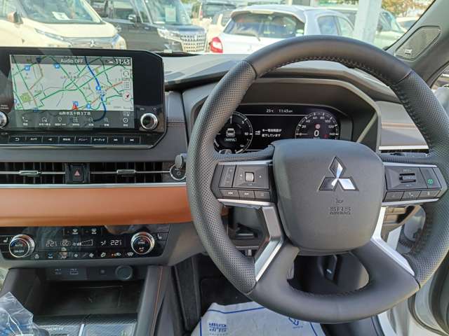 Mitsubishi Outlander 2
