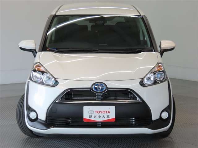 Toyota Sienta 4