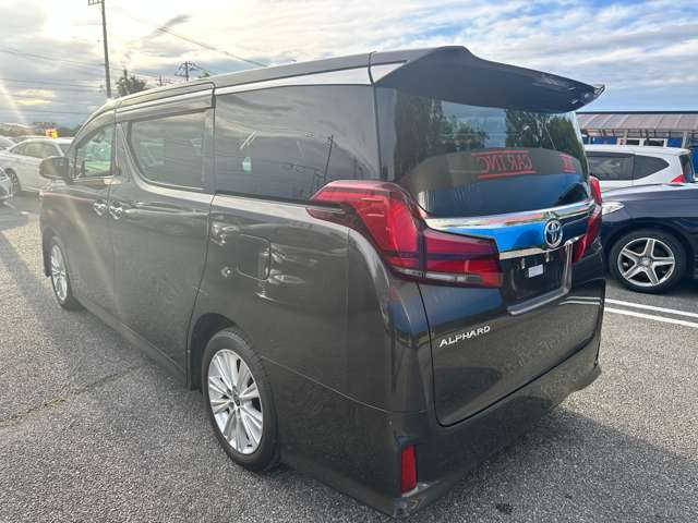 Toyota Alphard 10