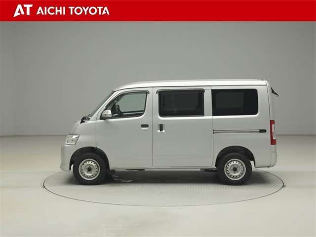 Toyota Town Ace Van 3