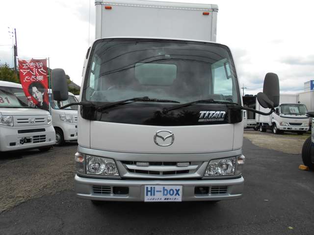 Mazda Titan Dash 2