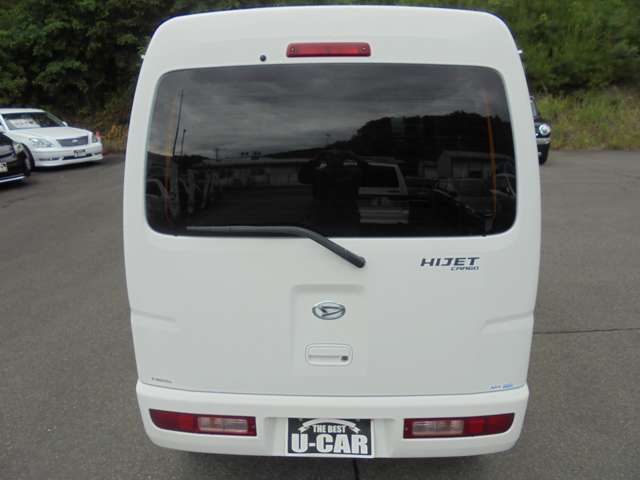 Daihatsu Hijet Cargo 7