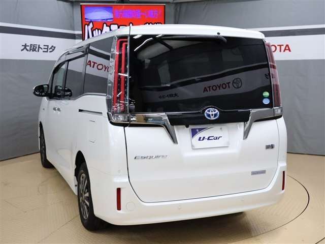 Toyota Esquire 4