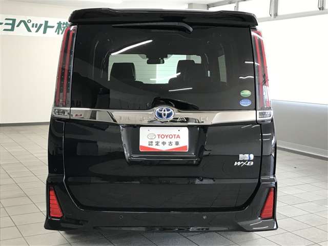 Toyota Noah 8