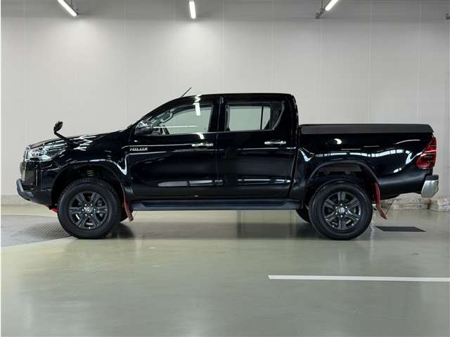 Toyota Hilux 2