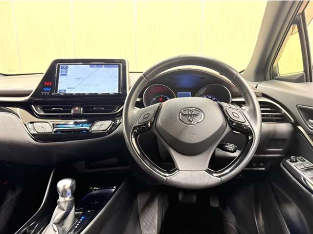 Toyota C-HR 8