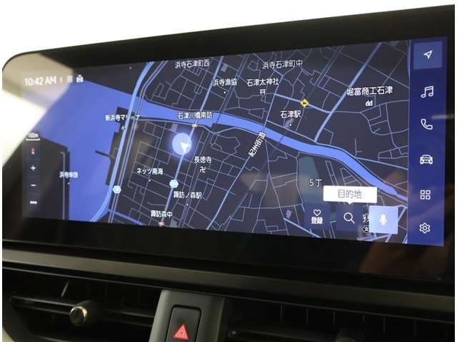 Lexus UX 6