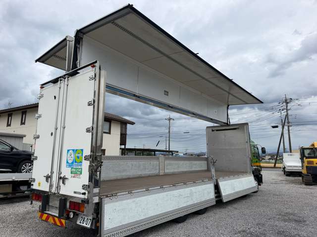 Isuzu Giga 7