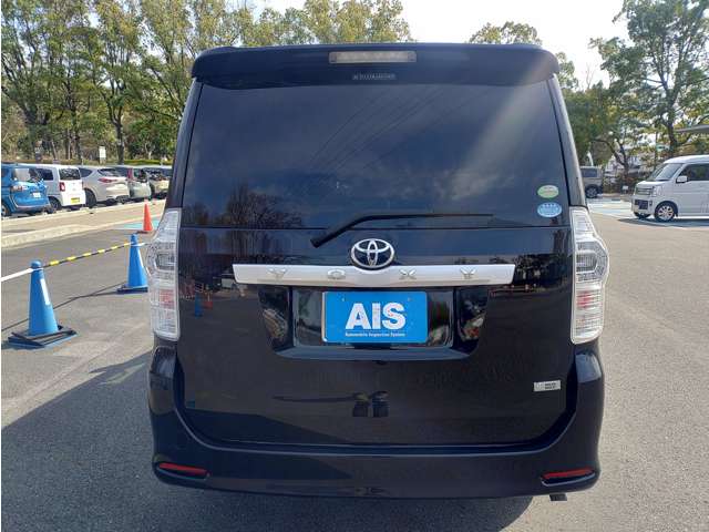 Toyota Voxy 7