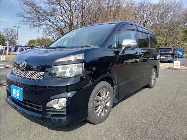 Toyota Voxy 10