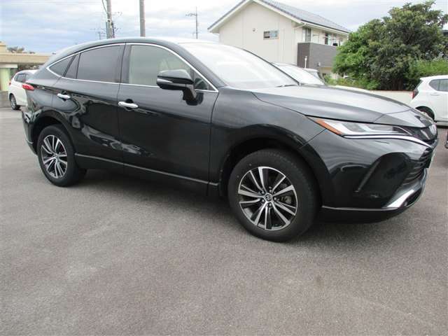 Toyota Harrier 3