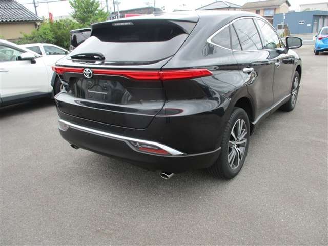Toyota Harrier 5