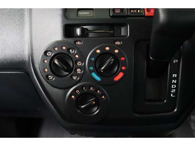 Toyota Light Ace Van 10