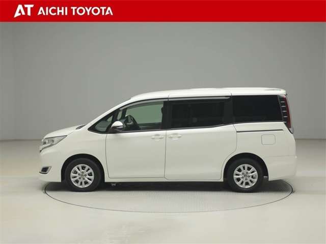 Toyota Noah 3