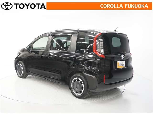 Toyota Sienta 7