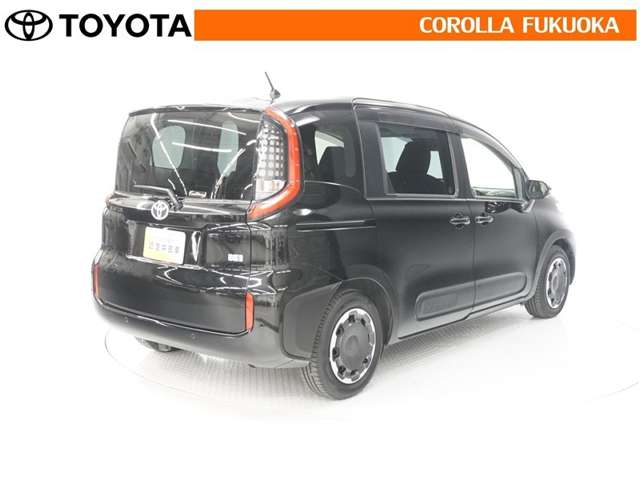 Toyota Sienta 8