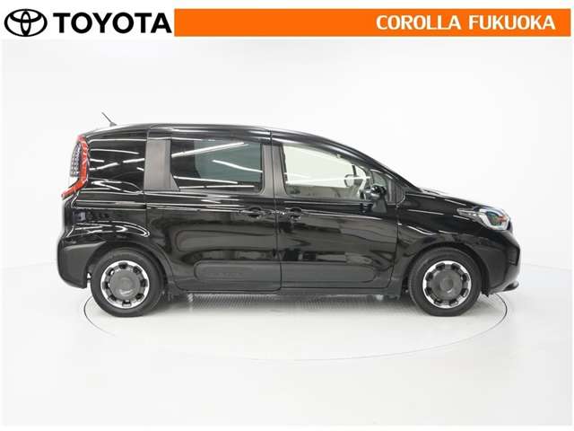 Toyota Sienta 9