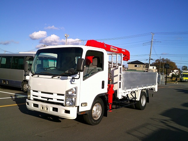 Isuzu Elf 2