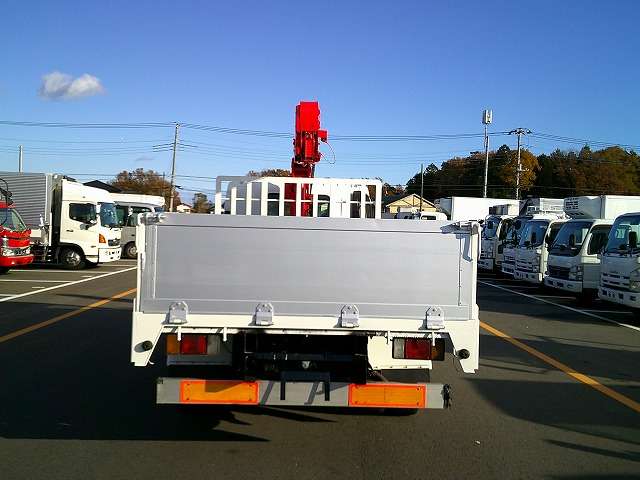 Isuzu Elf 9