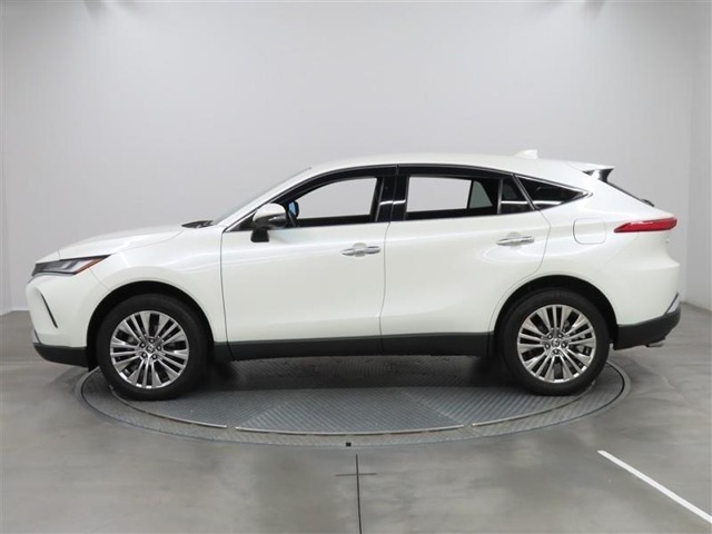Toyota Harrier 4