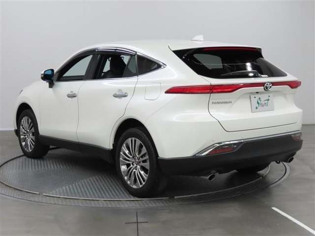 Toyota Harrier 5