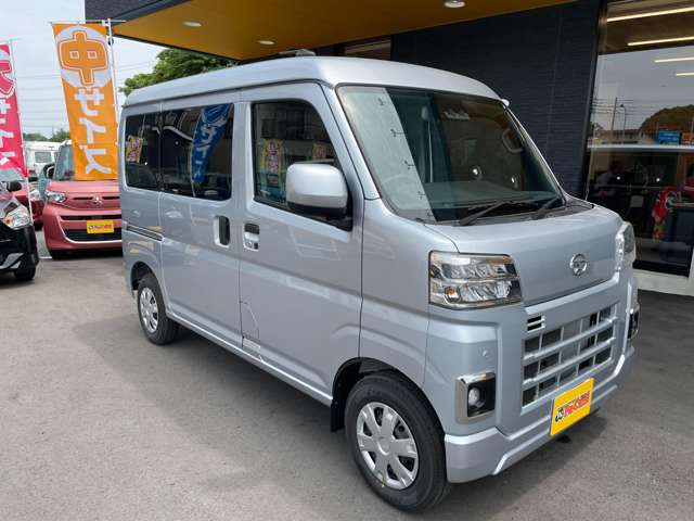 Daihatsu Hijet Cargo 6