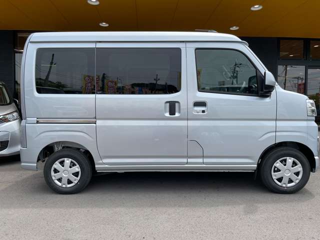 Daihatsu Hijet Cargo 7
