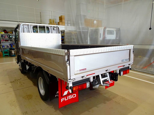 Mitsubishi Fuso Canter 12
