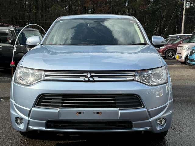 Mitsubishi Outlander PHEV 2