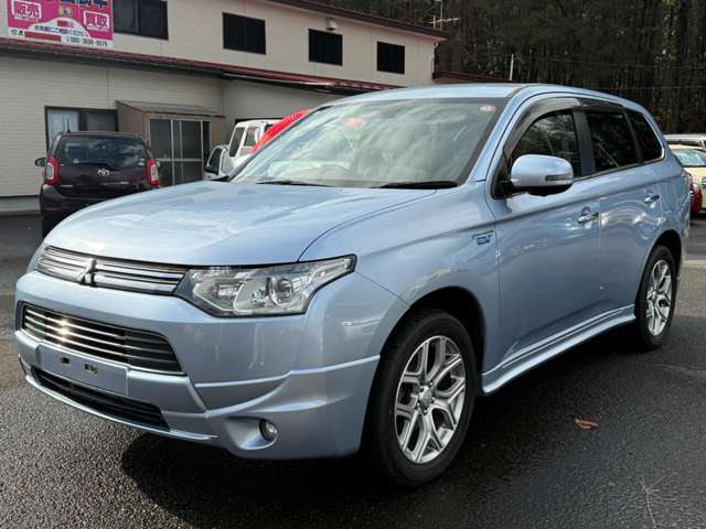 Mitsubishi Outlander PHEV 3