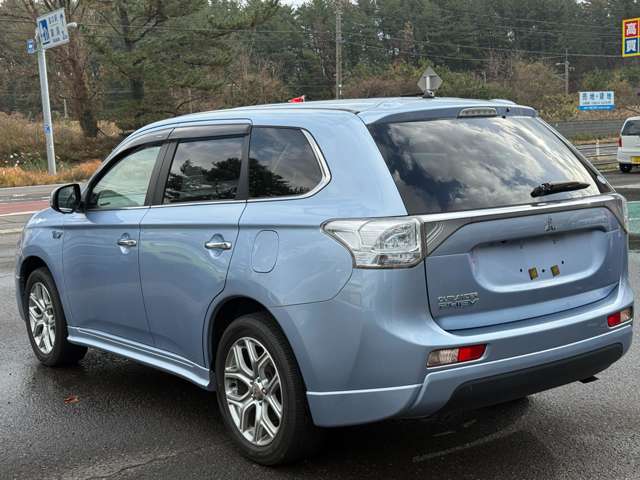 Mitsubishi Outlander PHEV 5