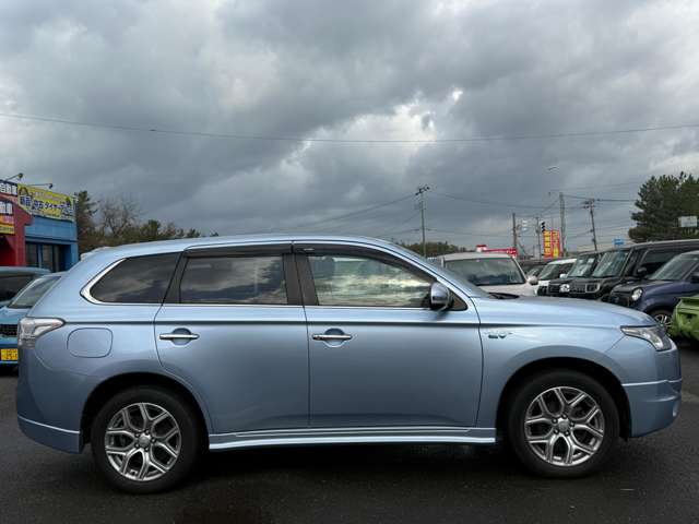 Mitsubishi Outlander PHEV 8