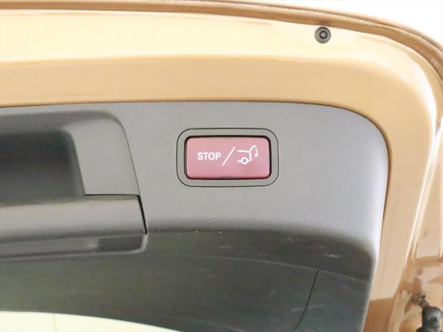 Mercedes-Benz GLA-Class 11