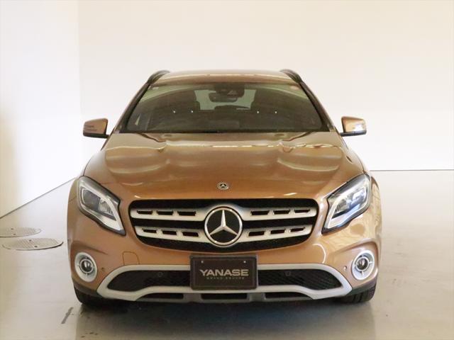 Mercedes-Benz GLA-Class 2