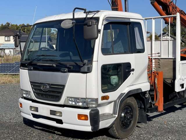 UD Trucks Condor 4