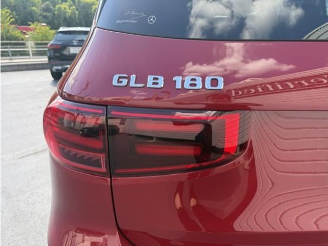 Mercedes-Benz GLB 4
