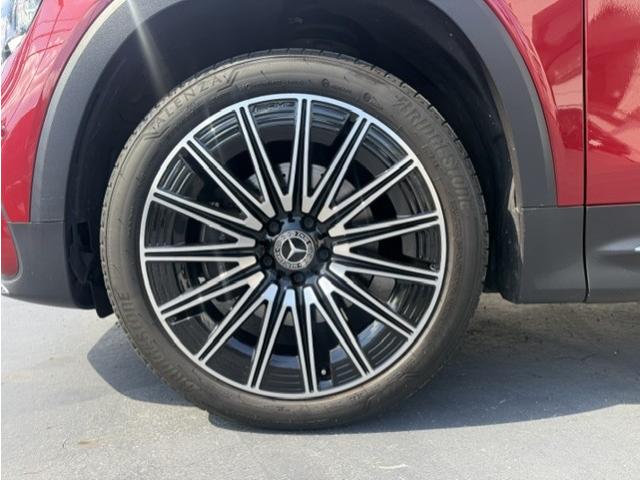 Mercedes-Benz GLB 5
