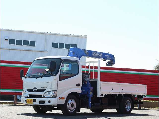 Hino Dutro 5