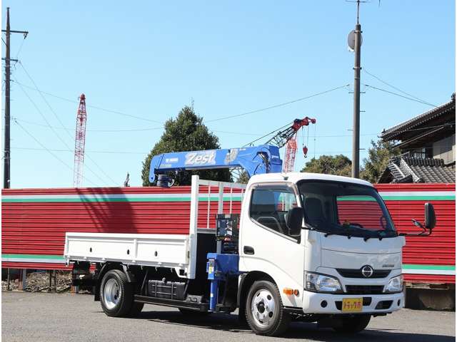 Hino Dutro 7