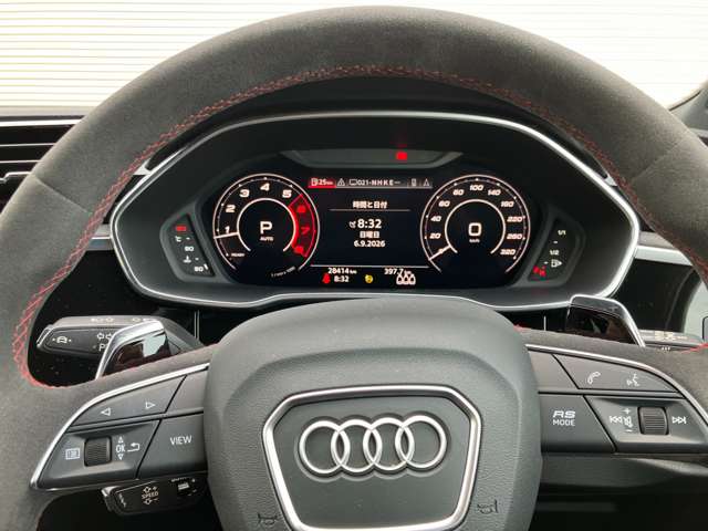 Audi RS Q3 11