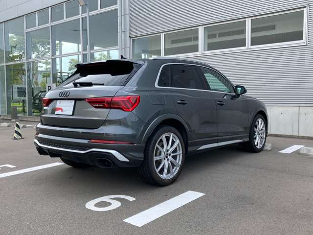 Audi RS Q3 4