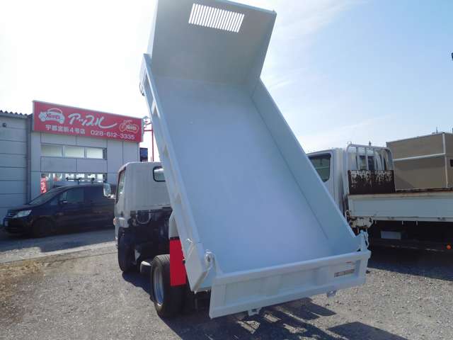 Mitsubishi Fuso Canter 3