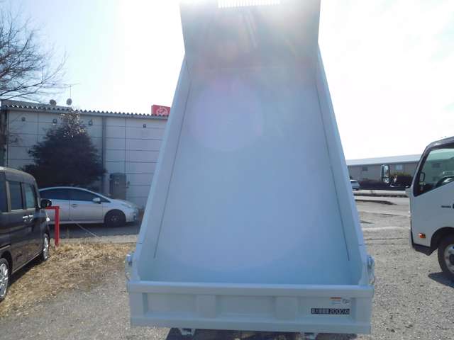 Mitsubishi Fuso Canter 4