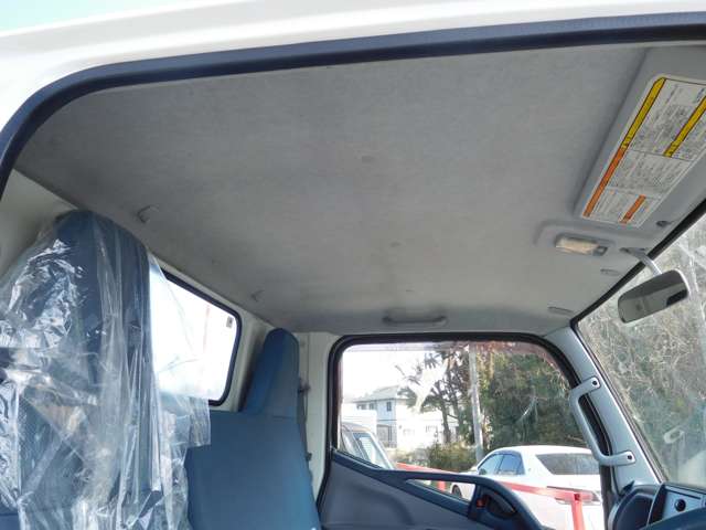 Mitsubishi Fuso Canter 10