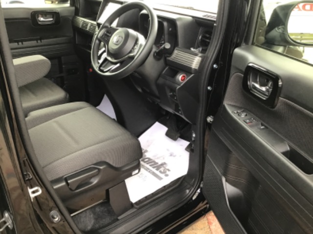 Honda N-VAN 8
