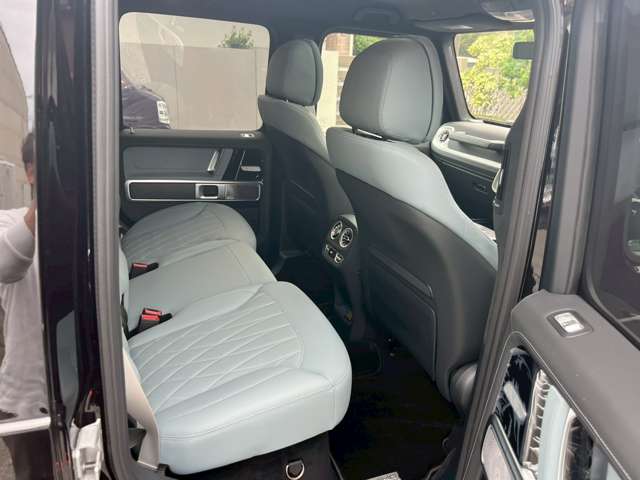 Mercedes-Benz G-Class 11